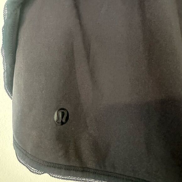 Lululemon Black Running Shorts 4 - Picture 6 of 8